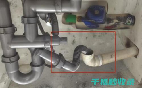 厨房下水道不通？试试这个环保疏通法！ (厨房下水道不通畅怎么办小妙招)