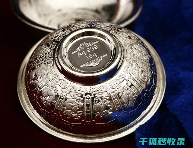 银饰保养与清洁：让你的饰品历久弥新 (银饰保养与清洗的区别)