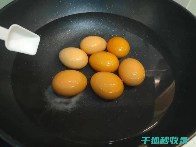 煮蛋技巧大揭秘：教你轻松煮出完整蛋壳 (煮蛋的几种方法)